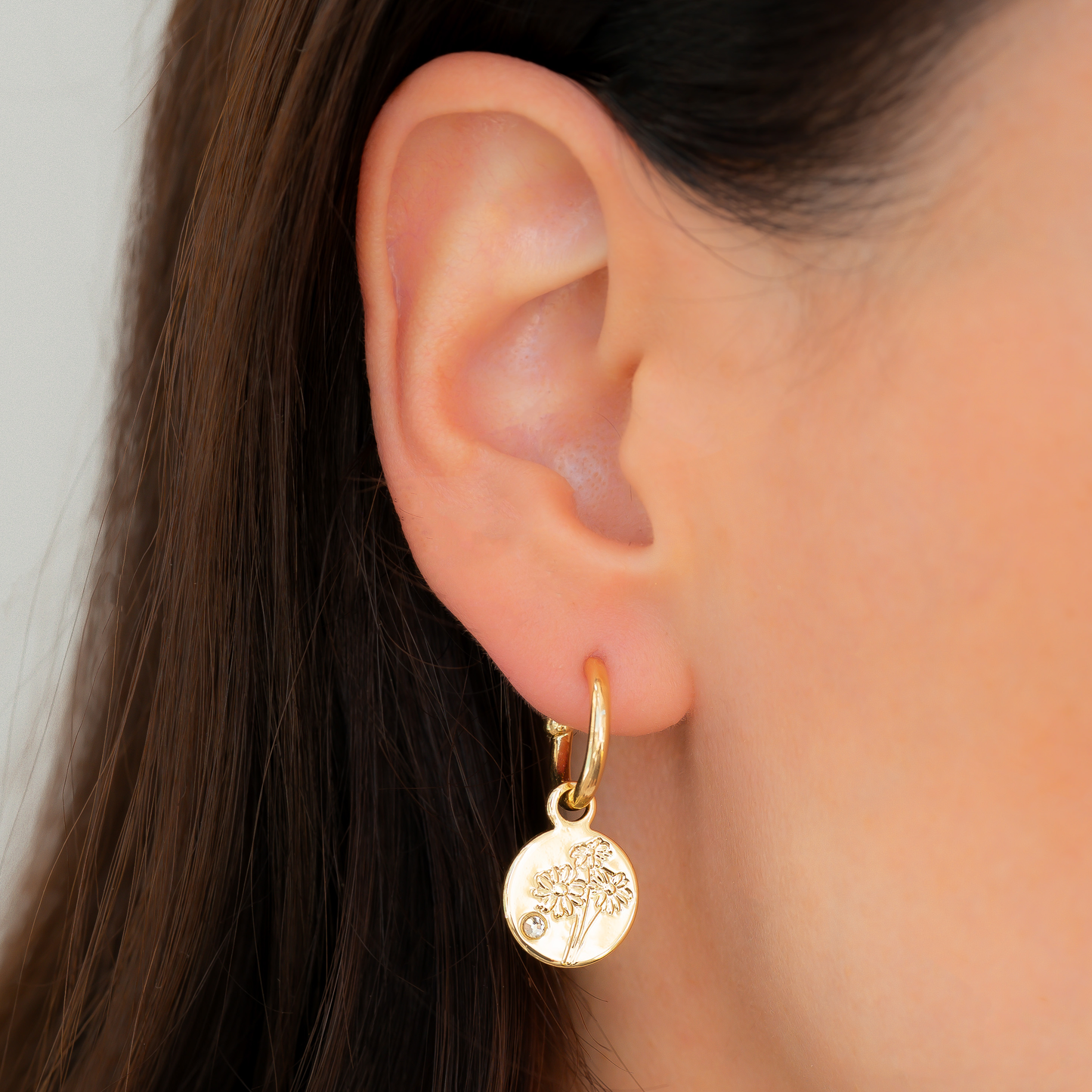 April - Daisy/Diamond